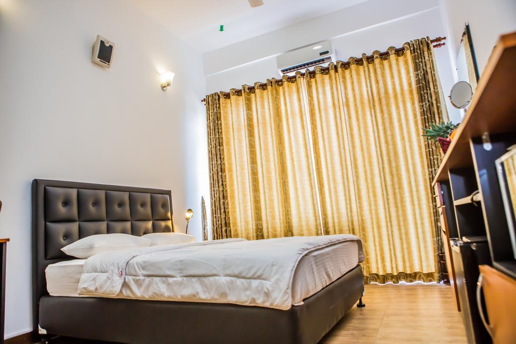 Kdu Hotel Boralesgamuwa Extérieur photo