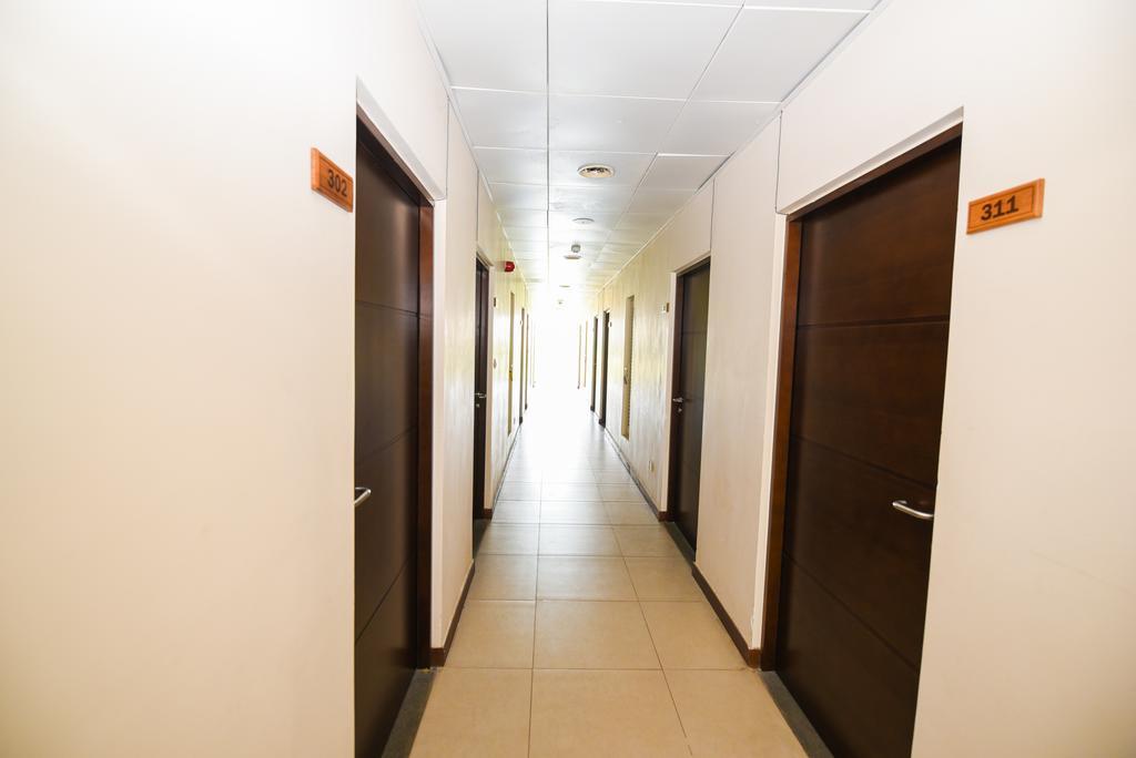 Kdu Hotel Boralesgamuwa Extérieur photo